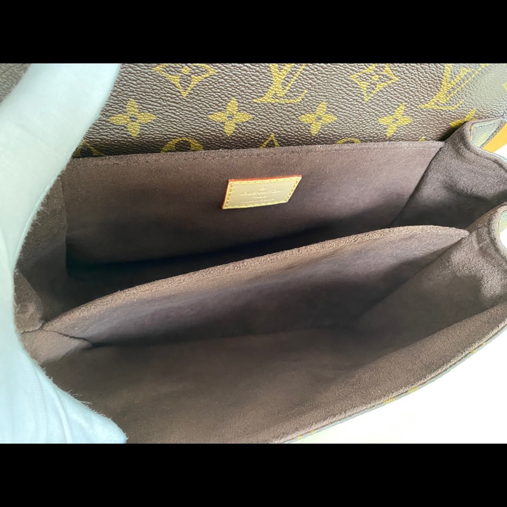 ❌SOLD!❌⭐️ Louis Vuitton Métis Pochette! ⭐️ - Picture 12 of 13